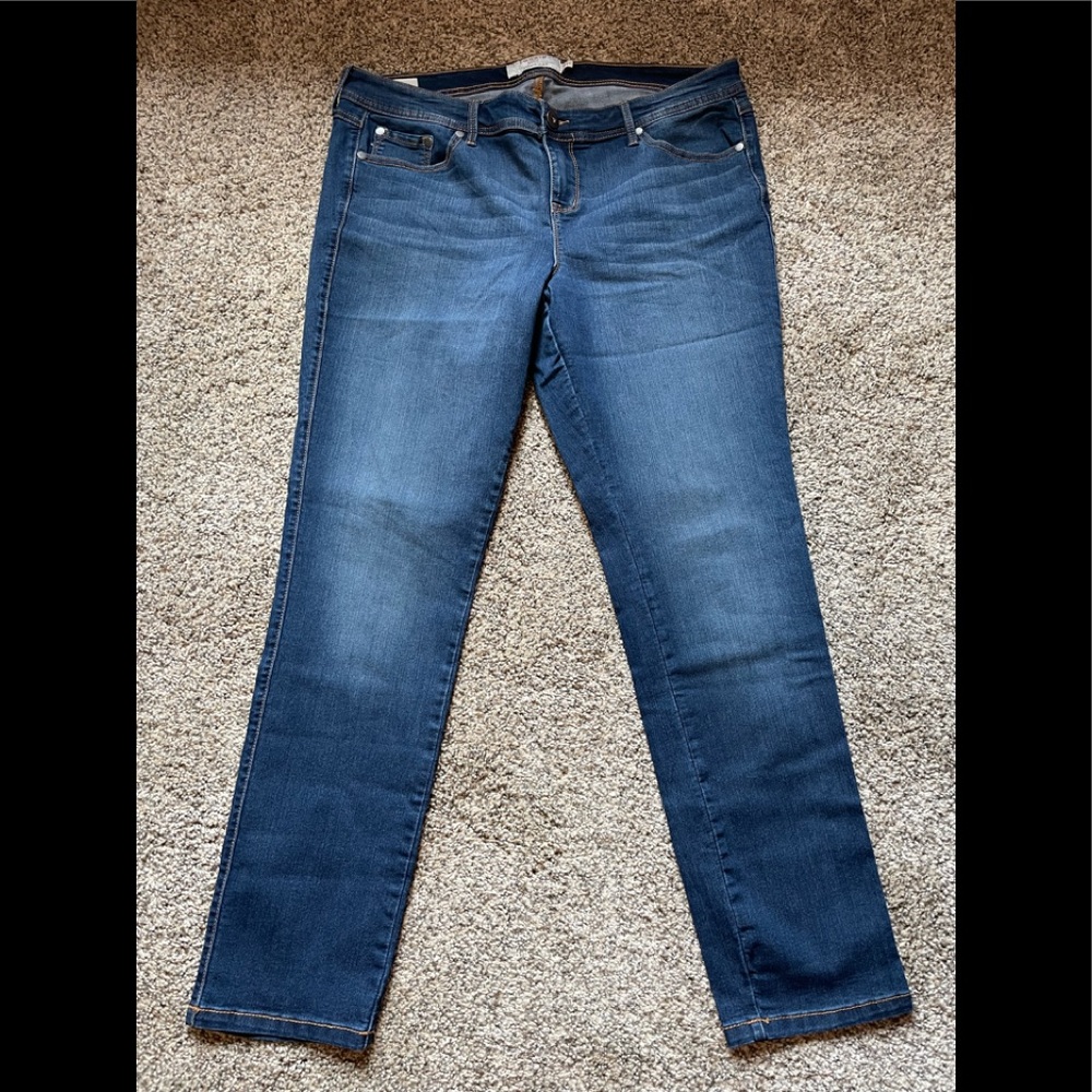 TORRID 16R LUXE SKINNY JEANS